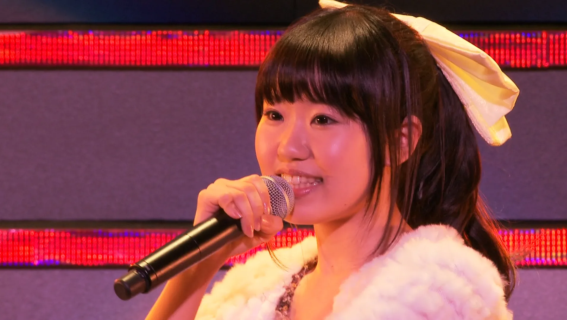 Un poco de Historia Nao Tôyama Artista y cantante idol